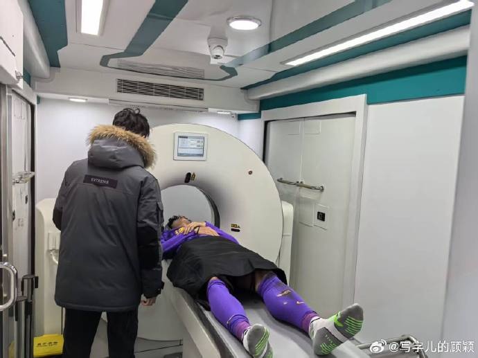  記者：謝維軍初步檢查無大礙，后續(xù)兩天還要注意觀察