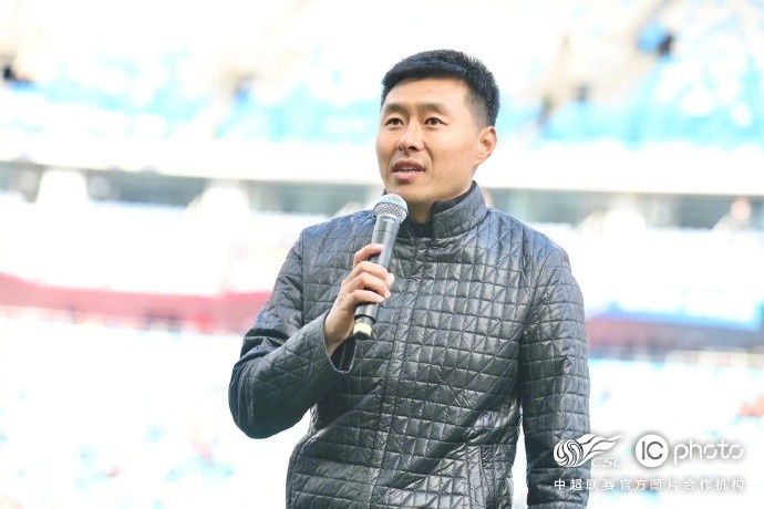 感謝姜寧和劉震理為中國(guó)足球、青島足球、青島海牛做出的貢獻(xiàn)