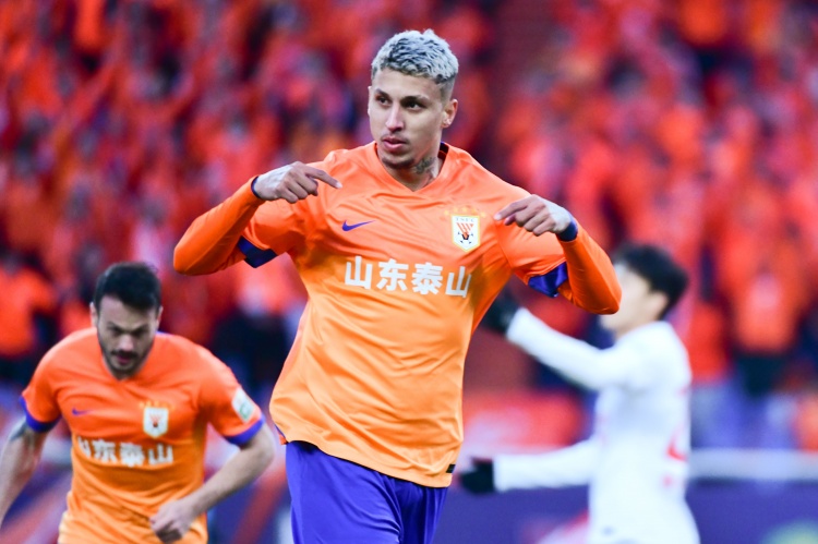  克雷桑：今天我們有理由慶祝，五外援對提升勝率會有非常大的幫助
