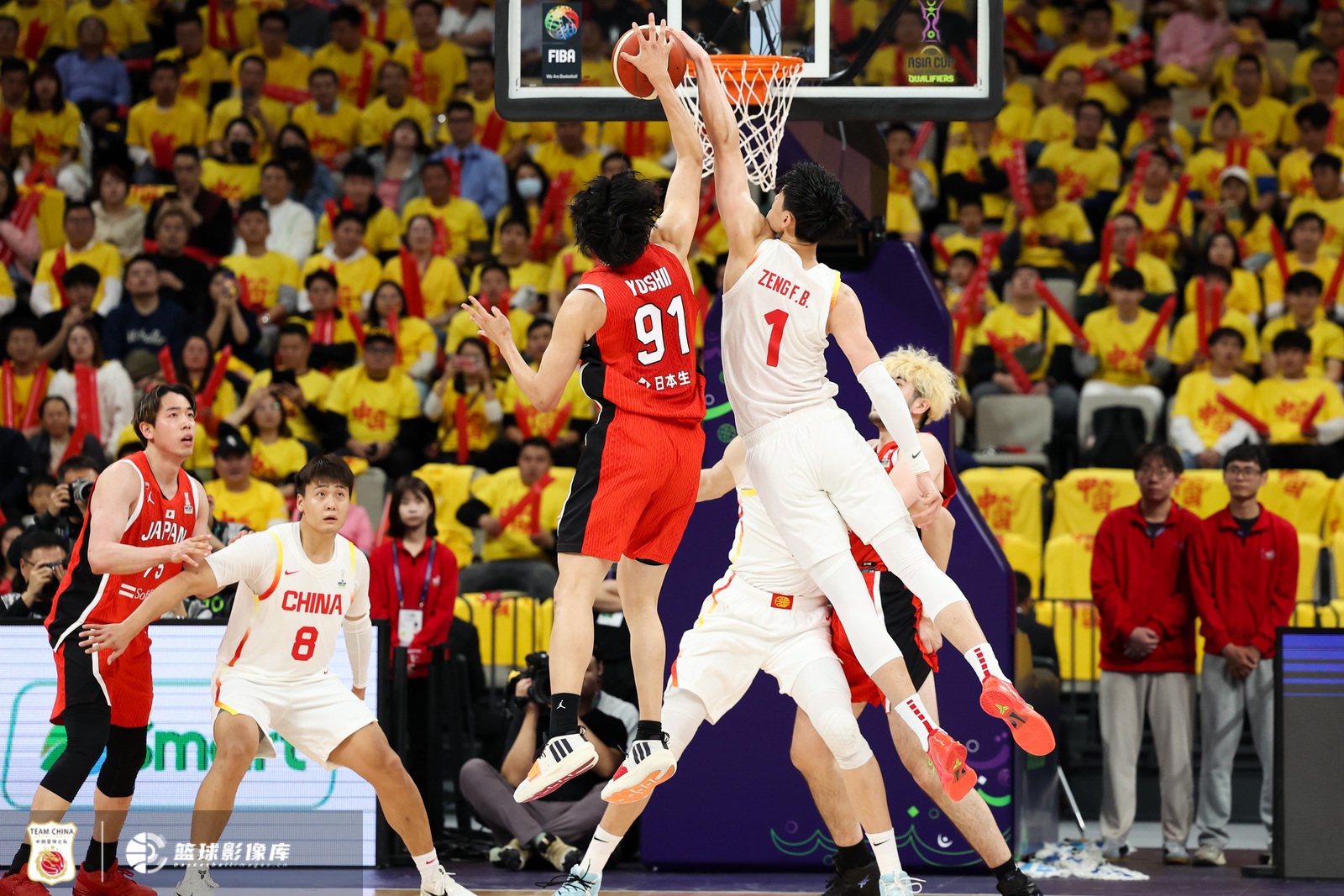  中國男籃內(nèi)外開花 曾凡博攻防一體在線 中國大勝日本42分！